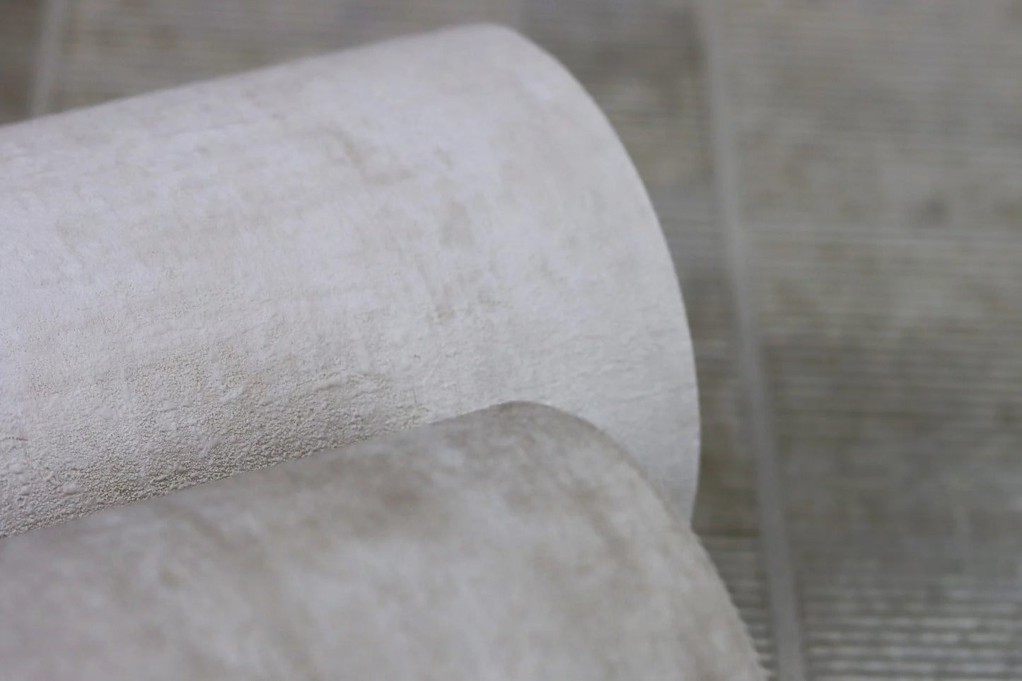 Rasch 429213 – Vliestapete Metall Putzoptik Off‑White Factory IV